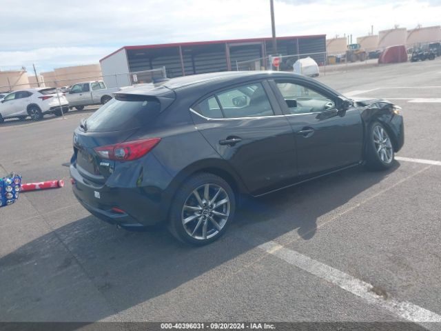 3MZBN1L30JM223415 Mazda Mazda3 Touring