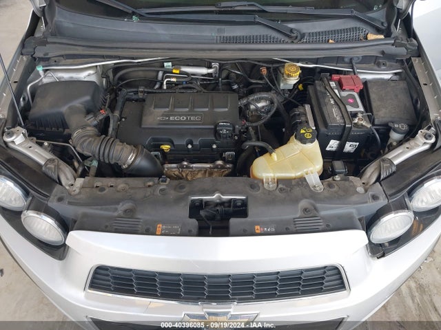 Chevrolet Sonic Lt Auto 2015 1G1JC5SB9F4166213 Image 10
