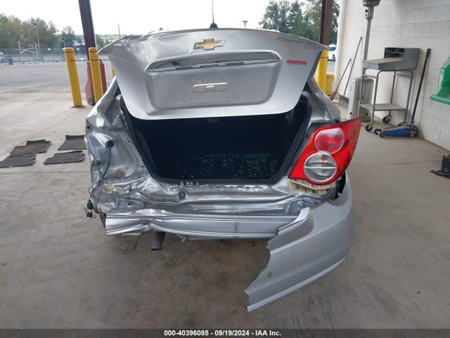 Chevrolet Sonic Lt Auto 2015 1G1JC5SB9F4166213 Image 16