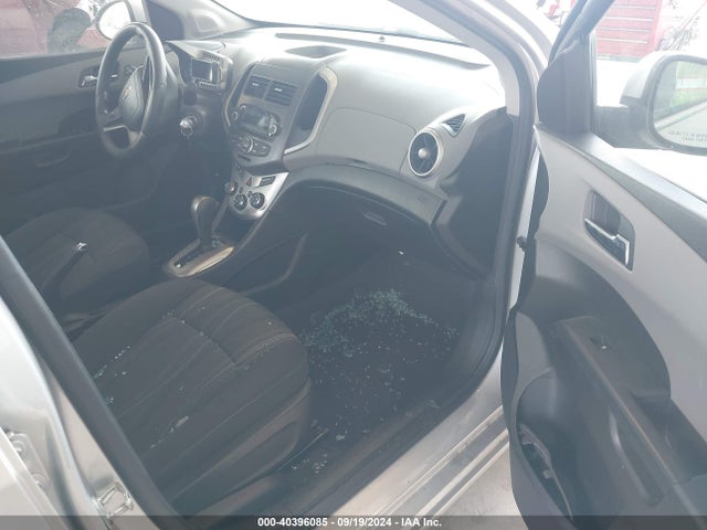 Chevrolet Sonic Lt Auto 2015 1G1JC5SB9F4166213 Image 5