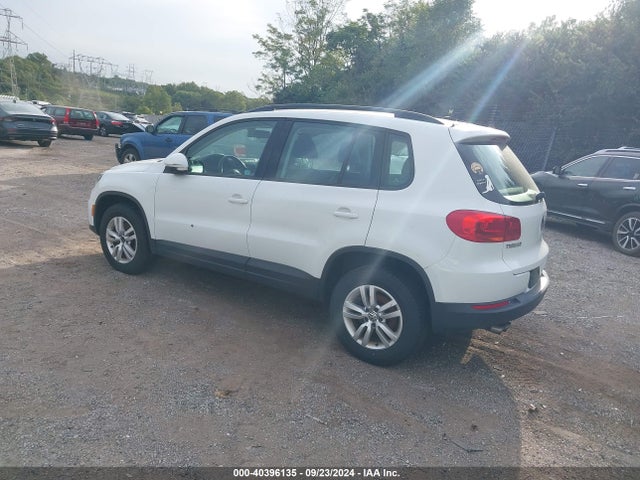 WVGBV7AX3HK025128 Volkswagen Tiguan 2.0t/s