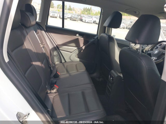 WVGBV7AX3HK025128 Volkswagen Tiguan 2.0t/s