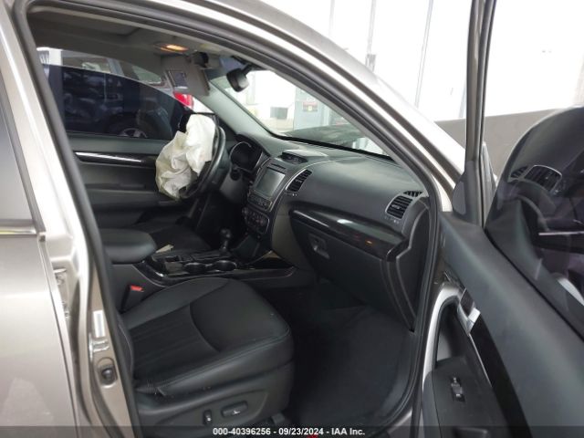 5XYKWDA72FG627408 KIA Sorento Sx V6