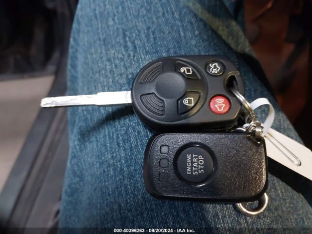 1FMCU9G93HUE36500 Ford ESCAPE SE
