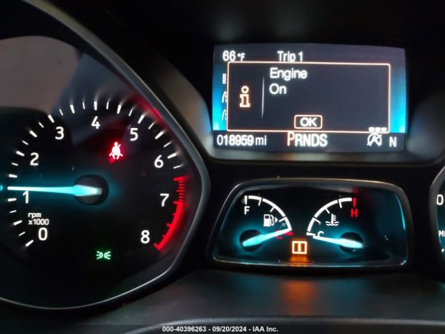1FMCU9G93HUE36500 Ford ESCAPE SE