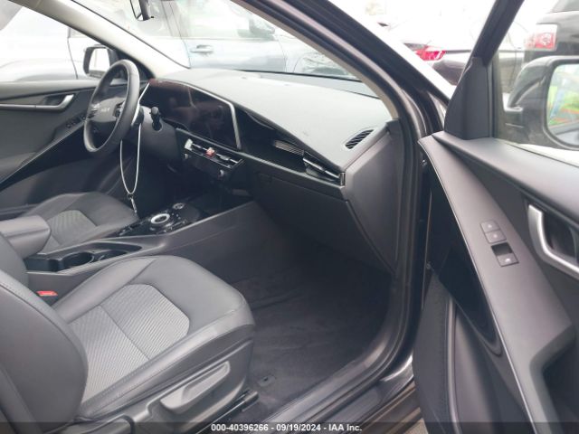 KNDCR3L14P5015963 KIA Niro Ev Wind
