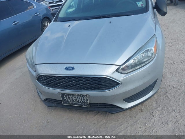 Ford FOCUS S 2017 1FADP3E27HL212726 Image 12