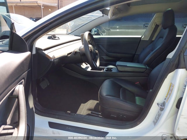 2021 TESLA MODEL 3 5YJ3E1EB9MF936818 Photo 4