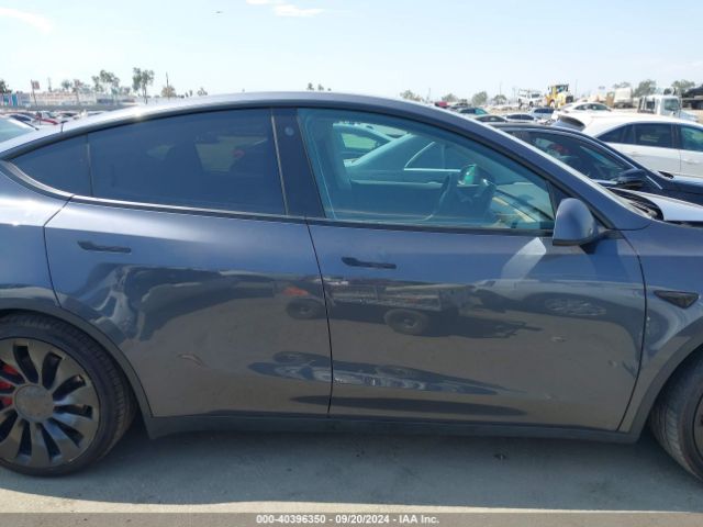 7SAYGDEF9NF484703 Tesla Model Y Performance Dual Motor All-wheel Drive