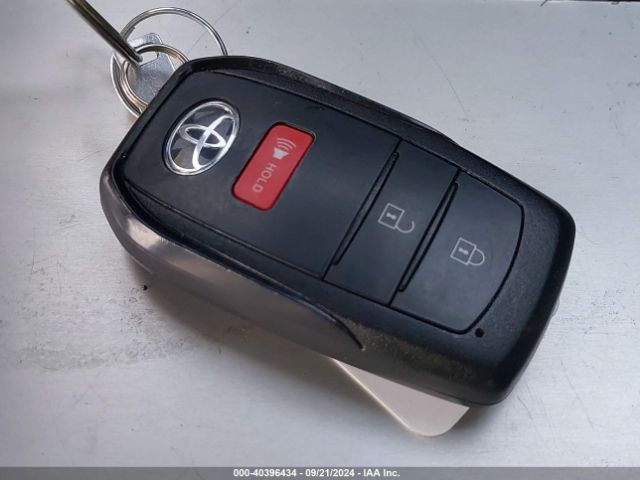JTDACAAU0R3027455 Toyota Prius Le