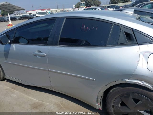 JTDACAAU0R3027455 Toyota Prius Le
