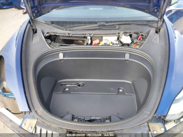 5YJ3E1EB3KF433122 Tesla Model 3 Long Range/performance