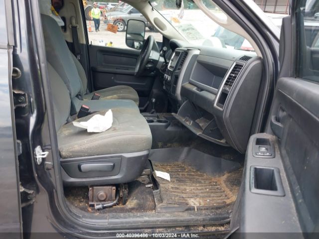 3C6UR5CL4JG189251 RAM 2500 Tradesman  4x4 6'4 Box
