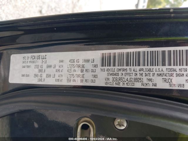 3C6UR5CL4JG189251 RAM 2500 Tradesman  4x4 6'4 Box