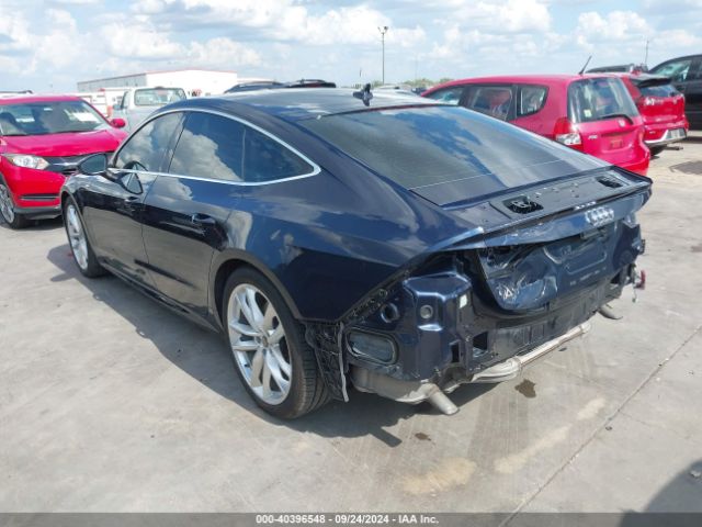 2022 AUDI A7 SPORTBACK WAUU2BF26NN014153 Photo 2