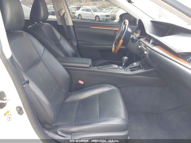 JTHBW1GG1E2058824 Lexus ES 300H