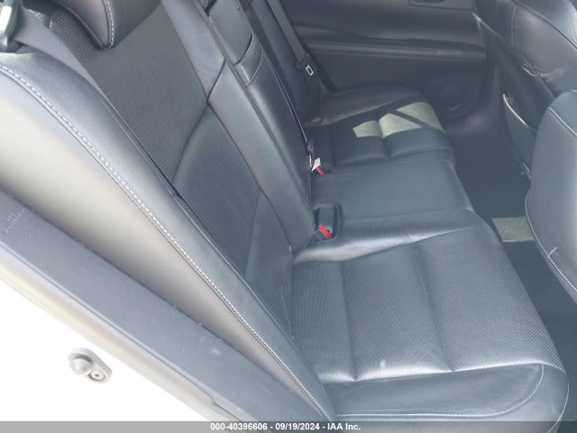 JTHBW1GG1E2058824 Lexus ES 300H