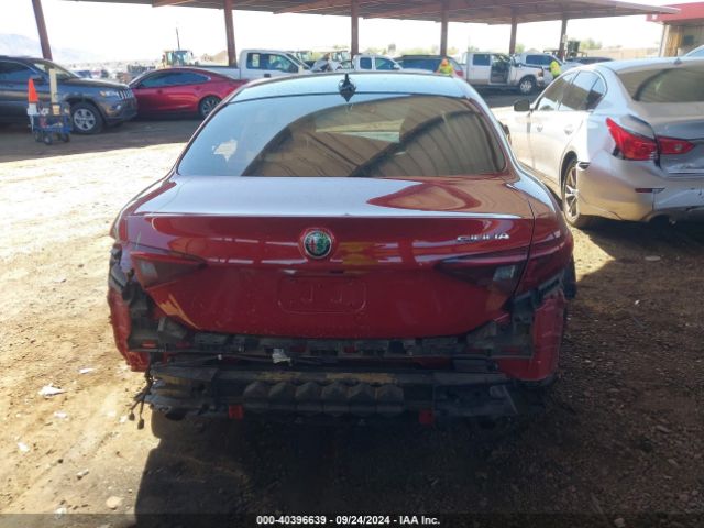 ZARFAECNXJ7589245 Alfa Romeo Giulia Ti Lusso Rwd