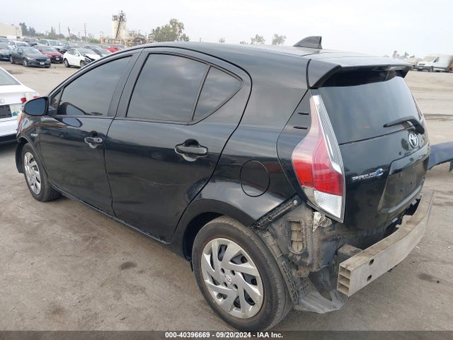 Toyota Prius C Two 2015 JTDKDTB34F1579678 Image 3
