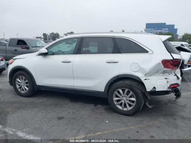 5XYPG4A51GG107848 KIA Sorento 3.3l Lx