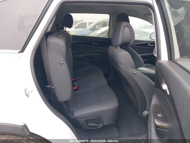 5XYPG4A51GG107848 KIA Sorento 3.3l Lx