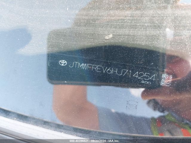 JTMWFREV6HJ714254 Toyota Rav4 Xle