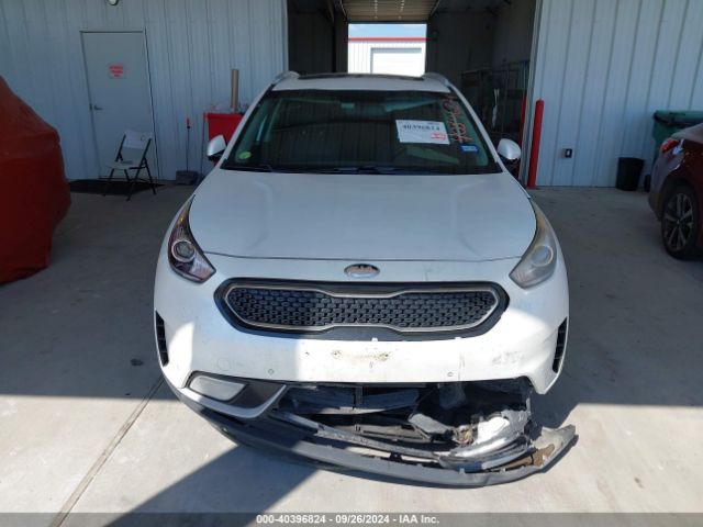 KNDCE3LC4H5042059 KIA Niro Touring