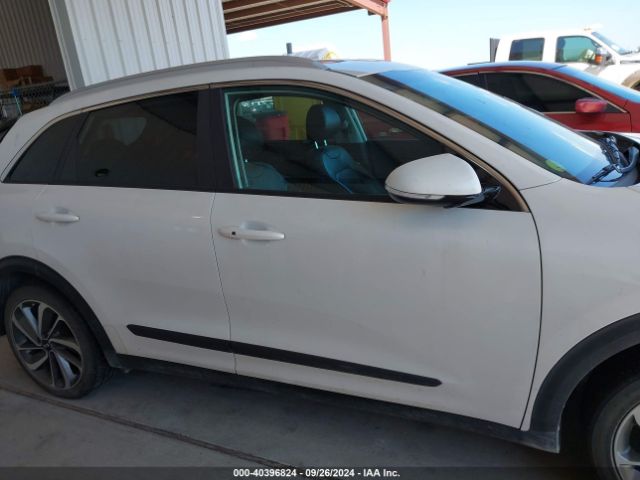 KNDCE3LC4H5042059 KIA Niro Touring