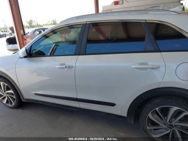 KNDCE3LC4H5042059 KIA Niro Touring