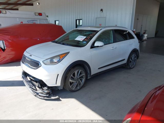KNDCE3LC4H5042059 KIA Niro Touring