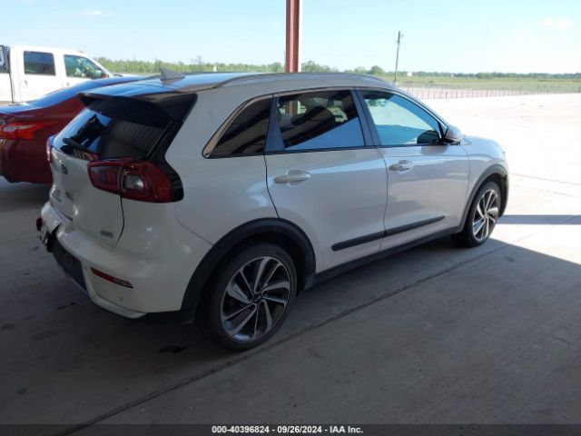 KNDCE3LC4H5042059 KIA Niro Touring