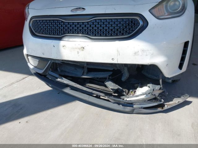 KNDCE3LC4H5042059 KIA Niro Touring