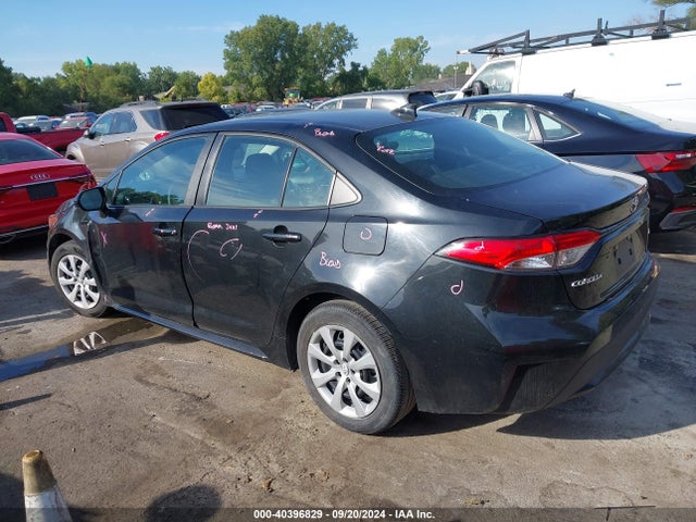 Toyota COROLLA LE 2022 5YFEPMAE4NP289755 Image 3