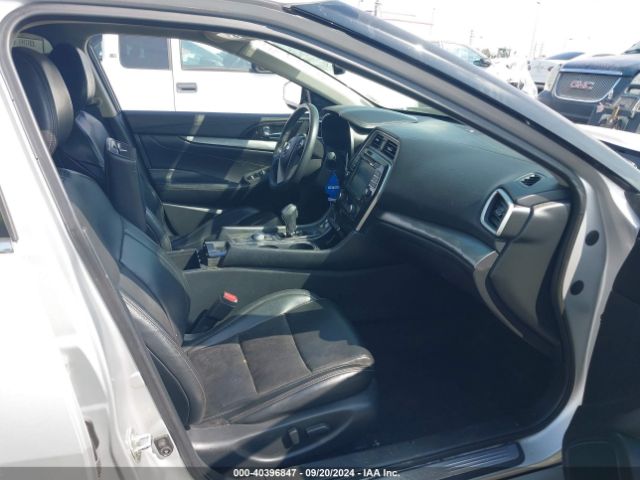 1N4AA6AP0JC387395 Nissan Maxima 3.5 Sl