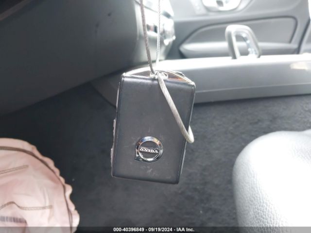 7JRL12TLXRG299451 Volvo S60 B5 Plus Dark Theme