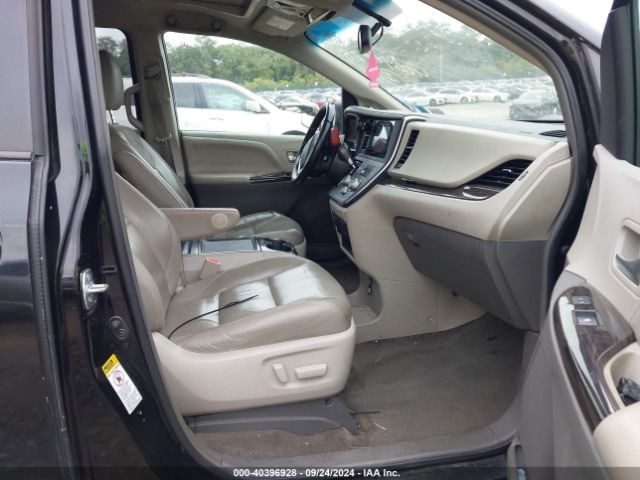 5TDYK3DC4FS614557 Toyota Sienna Xle 8 Passenger