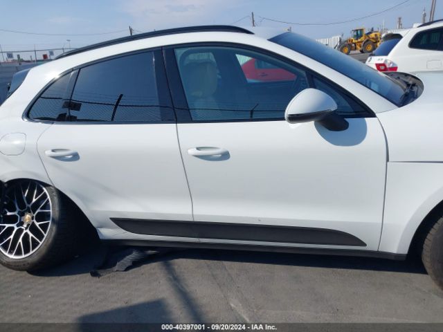 WP1AB2A58HLB16379 Porsche MACAN S
