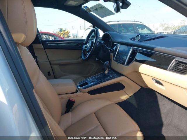 WP1AB2A58HLB16379 Porsche MACAN S