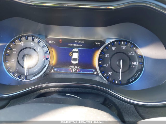 Продаж на аукціоні авто 2016 Chrysler 200 S, vin: 1C3CCCBG7GN104759, номер лоту: 40397041