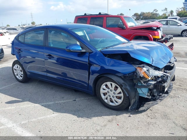 Hyundai ELANTRA SE 2019 5NPD74LF7KH464025 Image 14