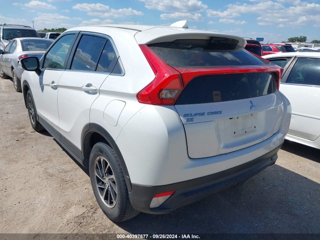 2020 MITSUBISHI ECLIPSE CROSS JA4AS3AA2LZ032935 Photo 2