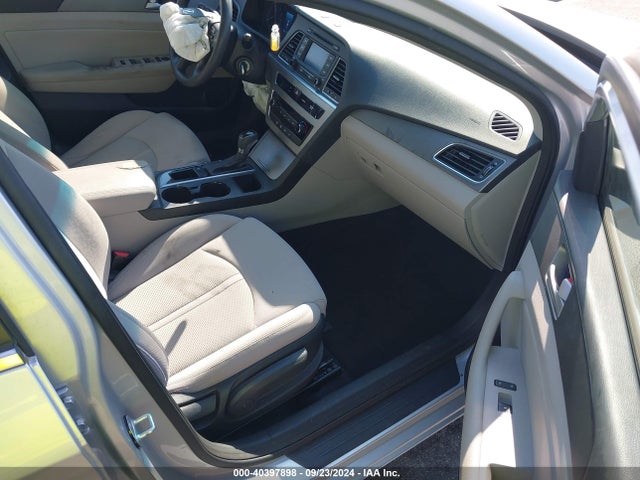 Hyundai SONATA SE 2015 5NPE24AF4FH228489 Image 5