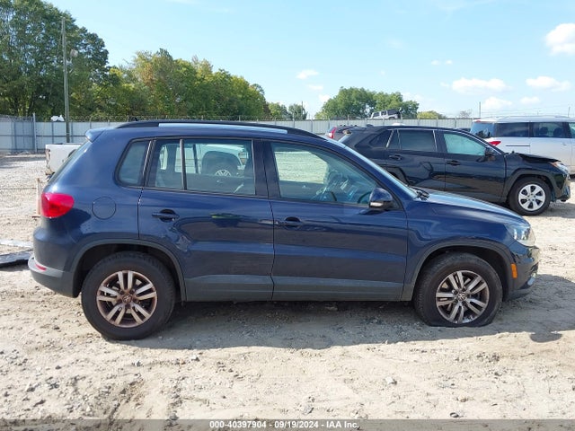 Volkswagen TIGUAN S 2016 WVGAV7AX8GW590526 Image 14