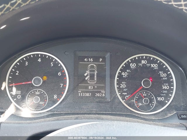 WVGAV7AX8GW590526 Volkswagen TIGUAN S