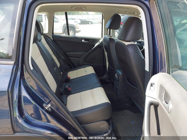 WVGAV7AX8GW590526 Volkswagen TIGUAN S