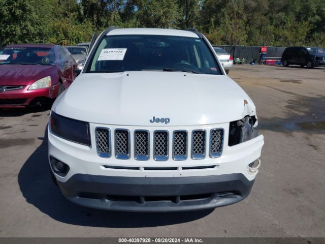1C4NJCEB3GD704873 Jeep Compass Latitude