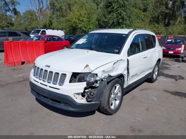 1C4NJCEB3GD704873 Jeep Compass Latitude