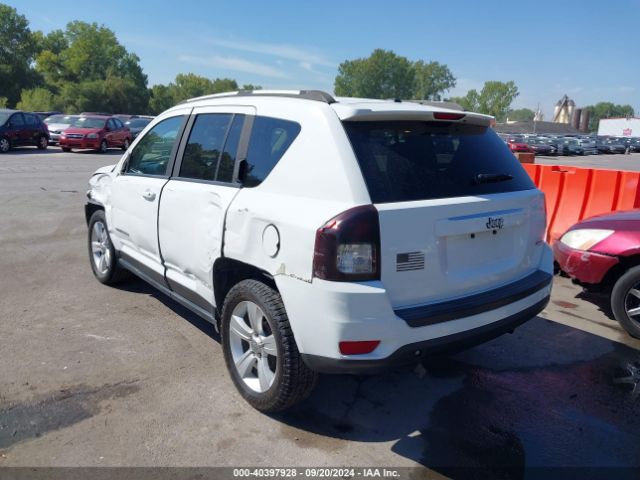 1C4NJCEB3GD704873 Jeep Compass Latitude