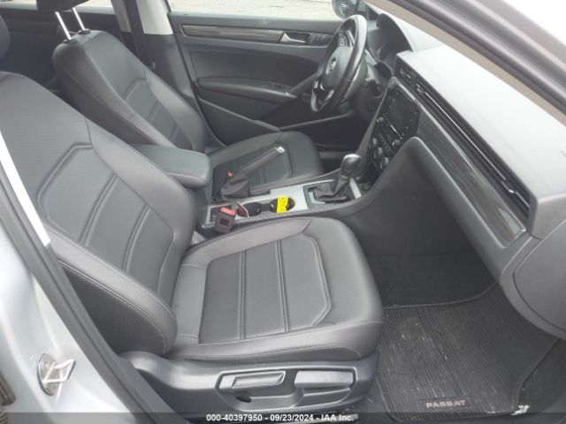 1VWMA7A31LC023187 Volkswagen Passat 2.0t R-line