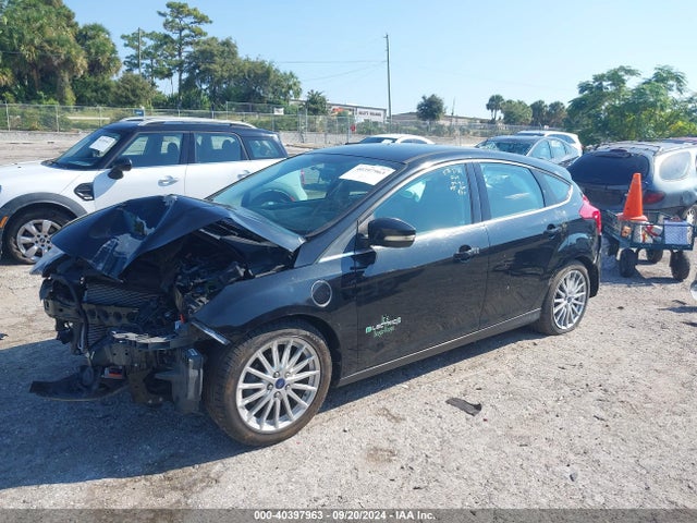 Ford FOCUS ELECTRIC 2014 1FADP3R49EL341803 Image 2